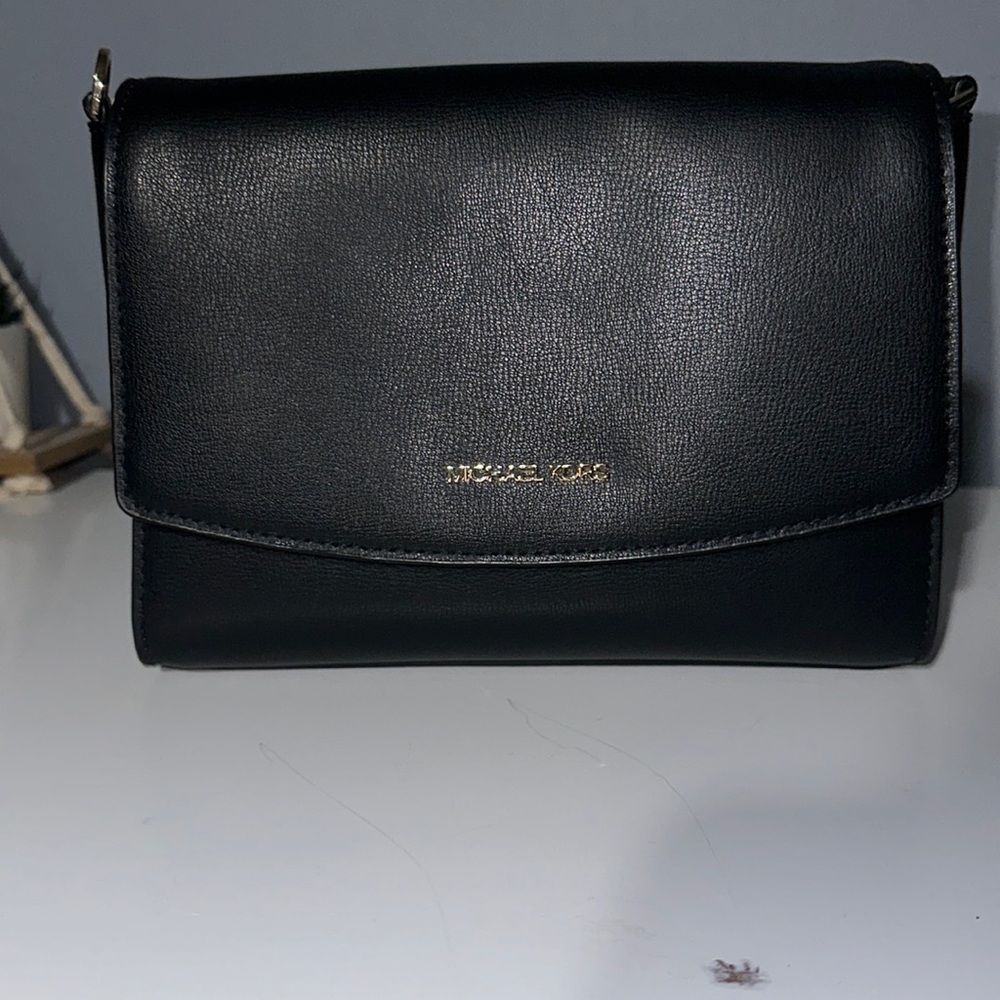 MICHEAL KORS BLACK BAG